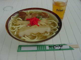 お昼に食べた宮古そば