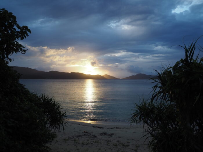2024年6月21日夏至の日の出　加計呂麻島