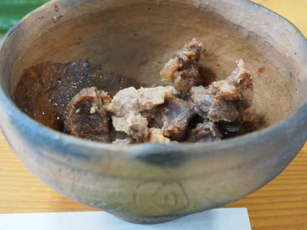 クマ肉の味噌煮