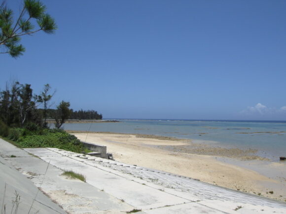伊平屋島のビーチ